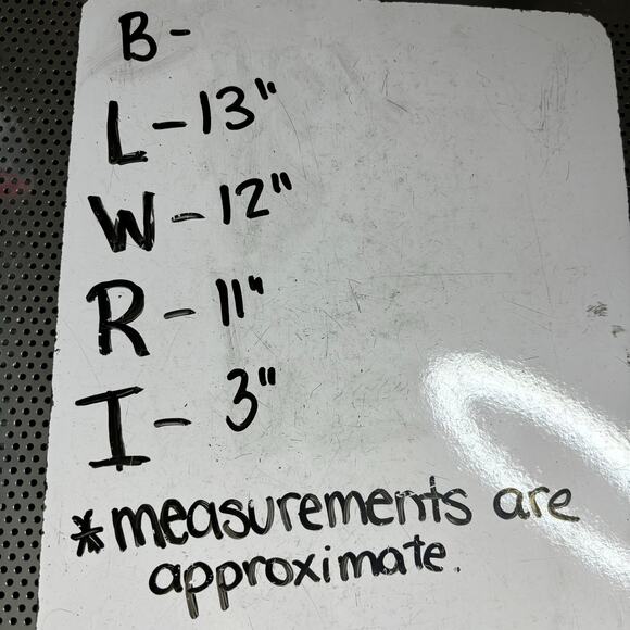 Hollister Curvy Ultra High Rise Mom Short 3" Embroidered Butterflies Size 00 - Picture 11 of 12